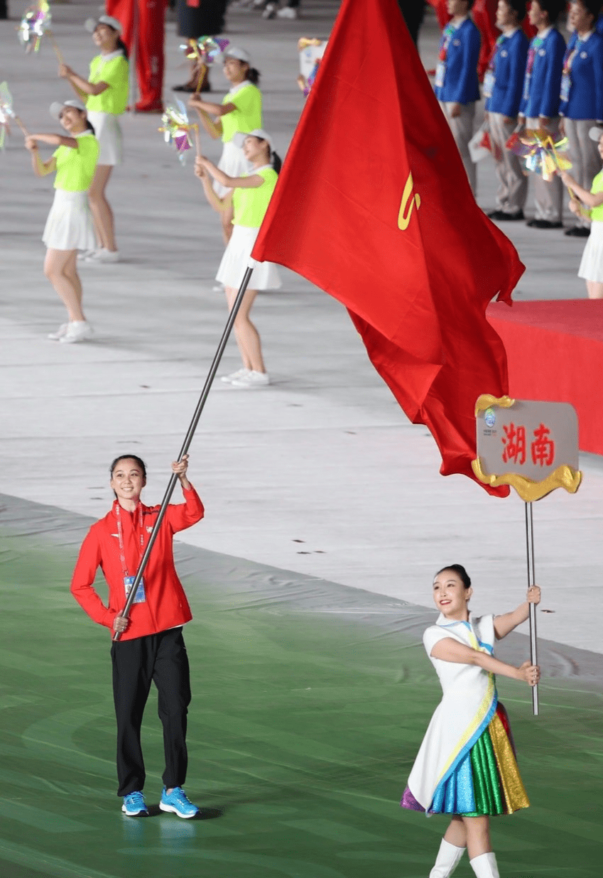 广东省全运会旗手，荣耀与担当的象征